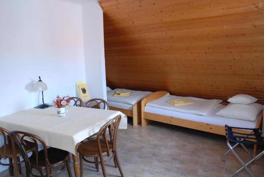 Hotel U Ruze Slavonice Chambre photo